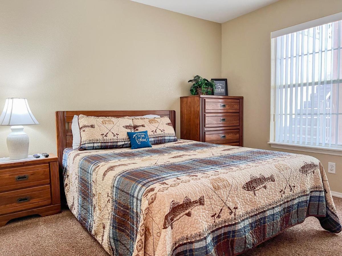 Holiday home Front 2br Walk-in With Large Deck - Free Tickets Included - 79-1 Branson