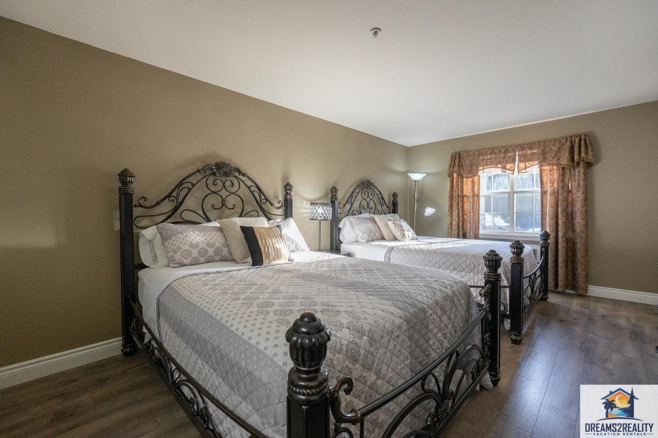 2br Walk-in - Near The 76 Strip - Pool - Free Tickets Included - Clc-6