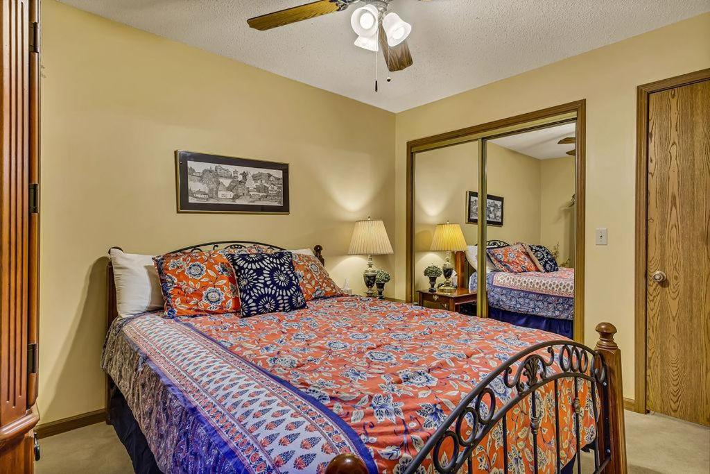 White Oak With Loft -- 116 * Branson