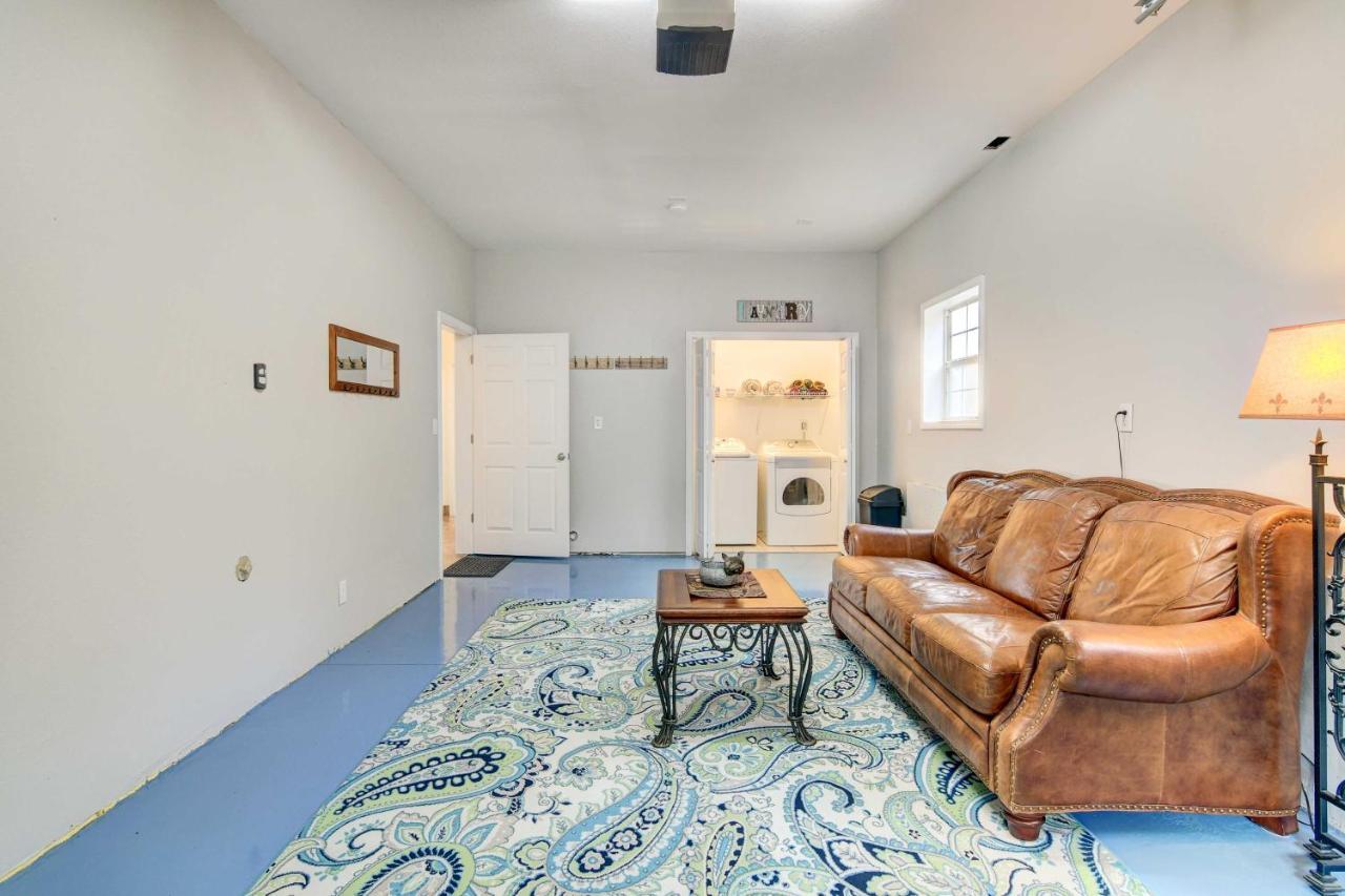 Secluded Escape With Pool And Game Room! Branson