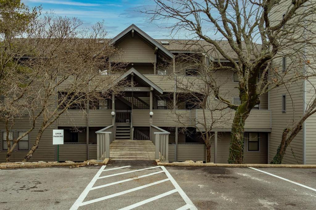 White Oak With Loft -- 116 Holiday home Branson