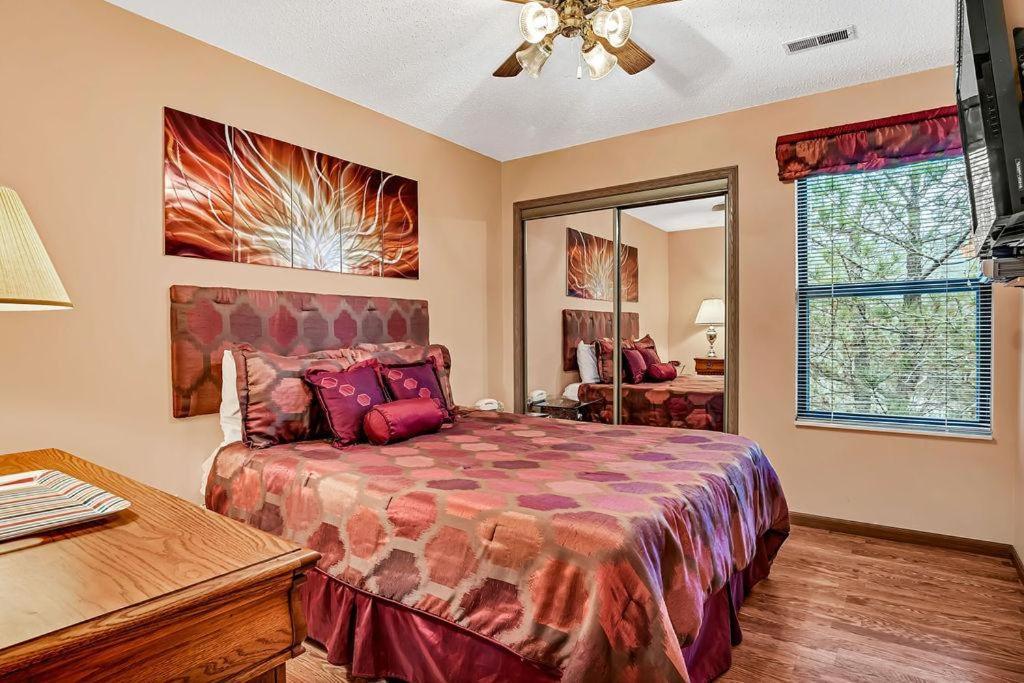 Scotch Pine With Loft -- 1310 * Branson