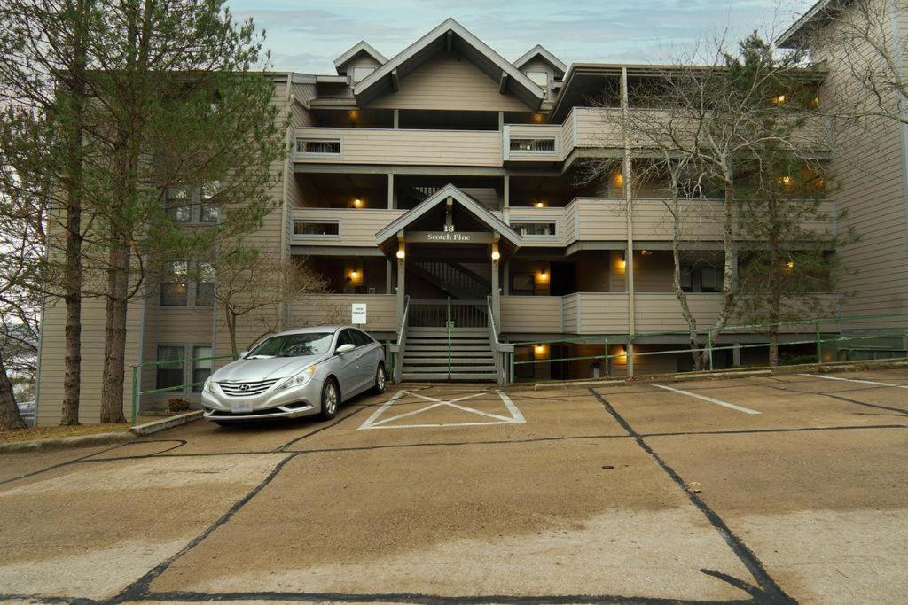 Scotch Pine With Loft -- 1310 Holiday home Branson