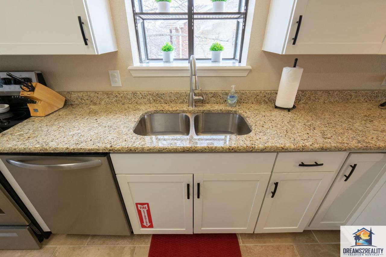 Holiday home 2br Penthouse - 2 Pools - Close To The Strip - Free Tickets Included - Fhe-17 Branson