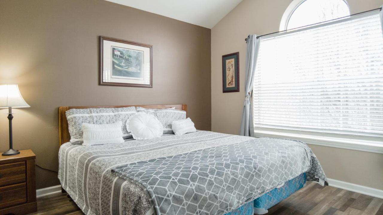 2br - Near The Strip - Jacuzzi Tub - Free Tickets Included - Ch1-35 Holiday home *