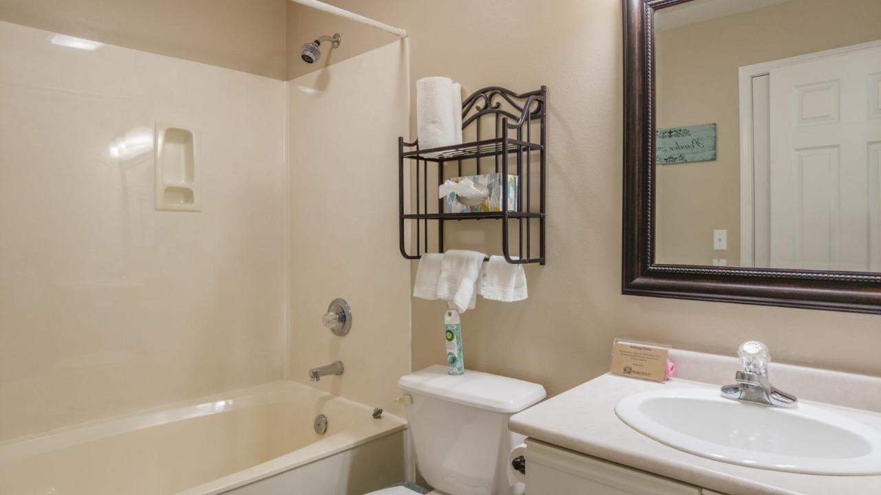 Holiday home 2br - Near The Strip - Jacuzzi Tub - Free Tickets Included - Ch1-35 Branson