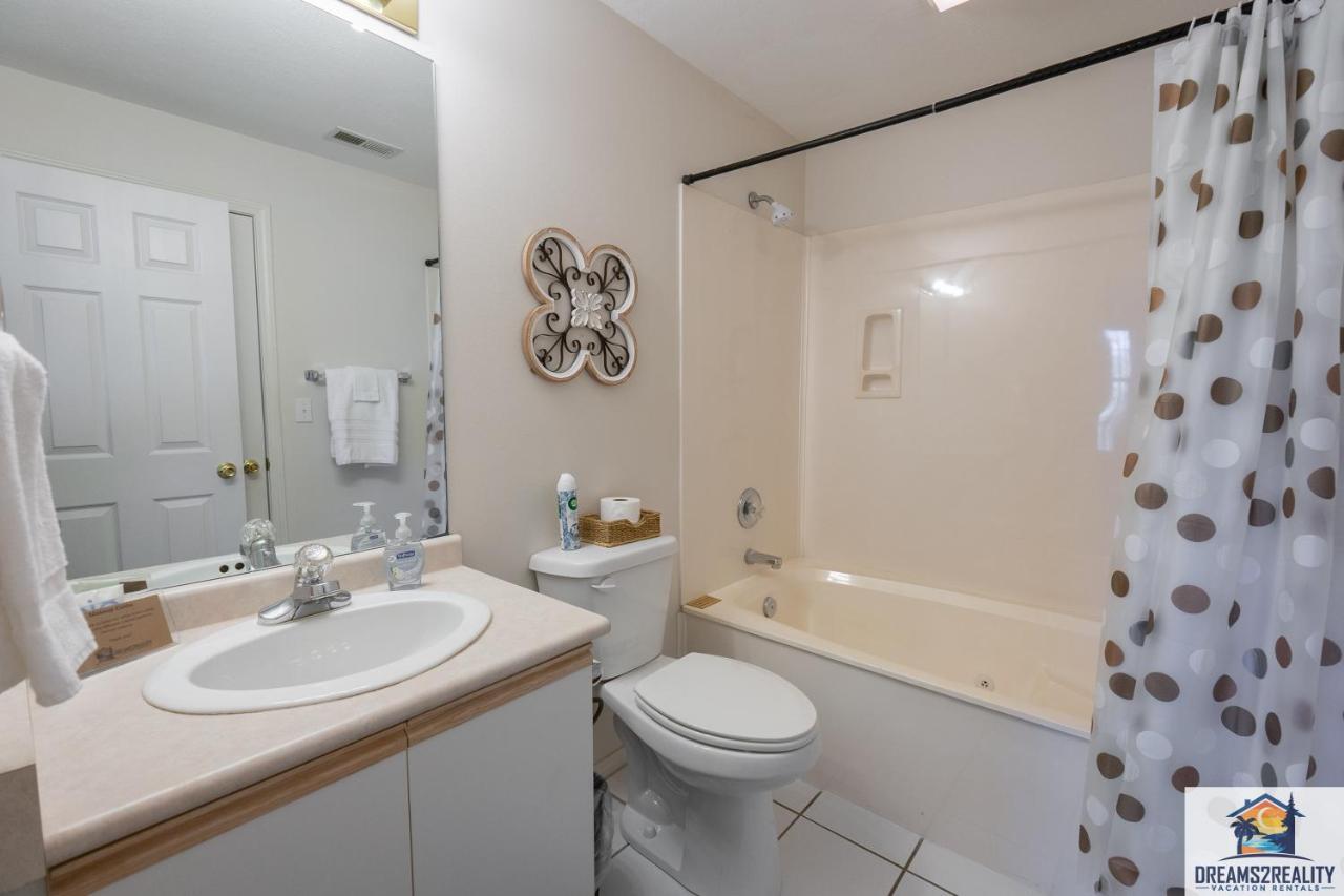 Holiday home 2br Walk-in - Near The Strip - Free Tickets Included - Ch1-18