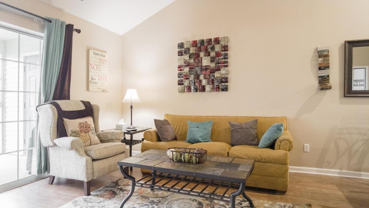 2br - Near The Strip - Jacuzzi Tub - Free Tickets Included - Ch1-35 Holiday home *