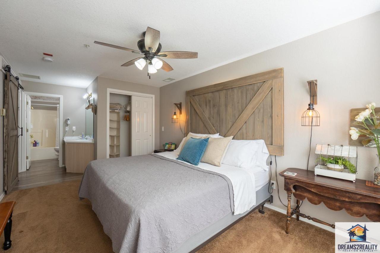 3br Updated Walk-in - Near The Strip - Free Tickets Included - Ch4-4 Holiday home Branson