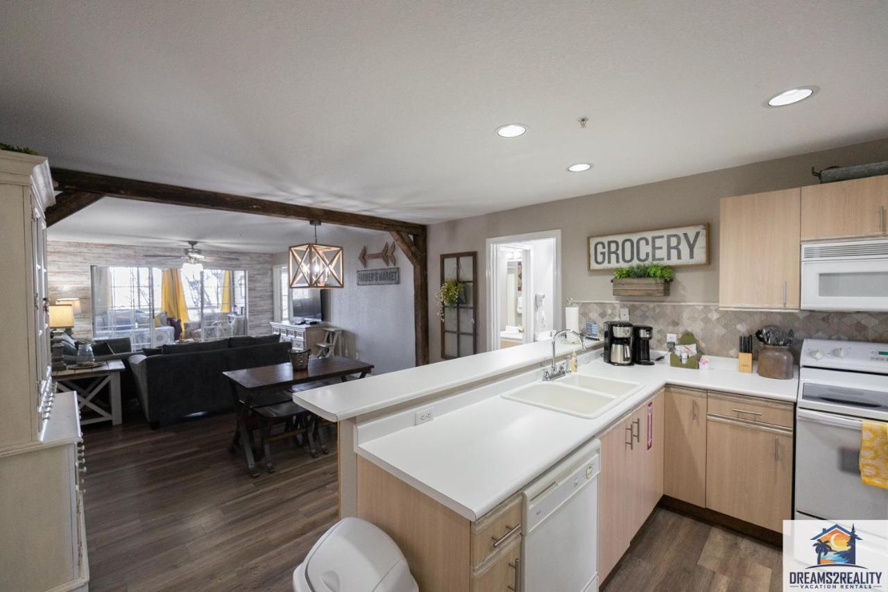 3br Updated Walk-in - Near The Strip - Free Tickets Included - Ch4-4 Holiday home Branson