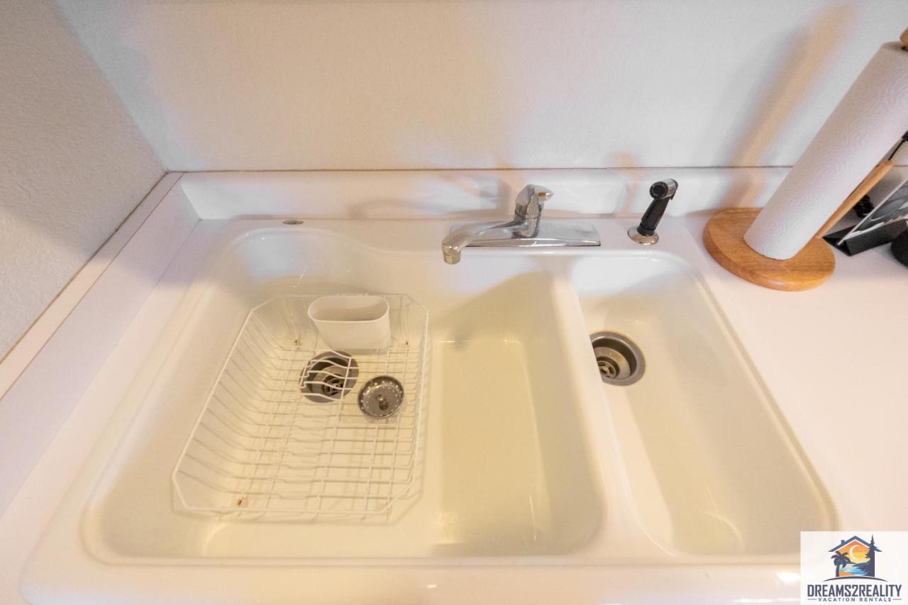 1br Walk-in With 2 Person Jacuzzi Tub - Near The Strip - Free Tickets Included - Ch5-3 *