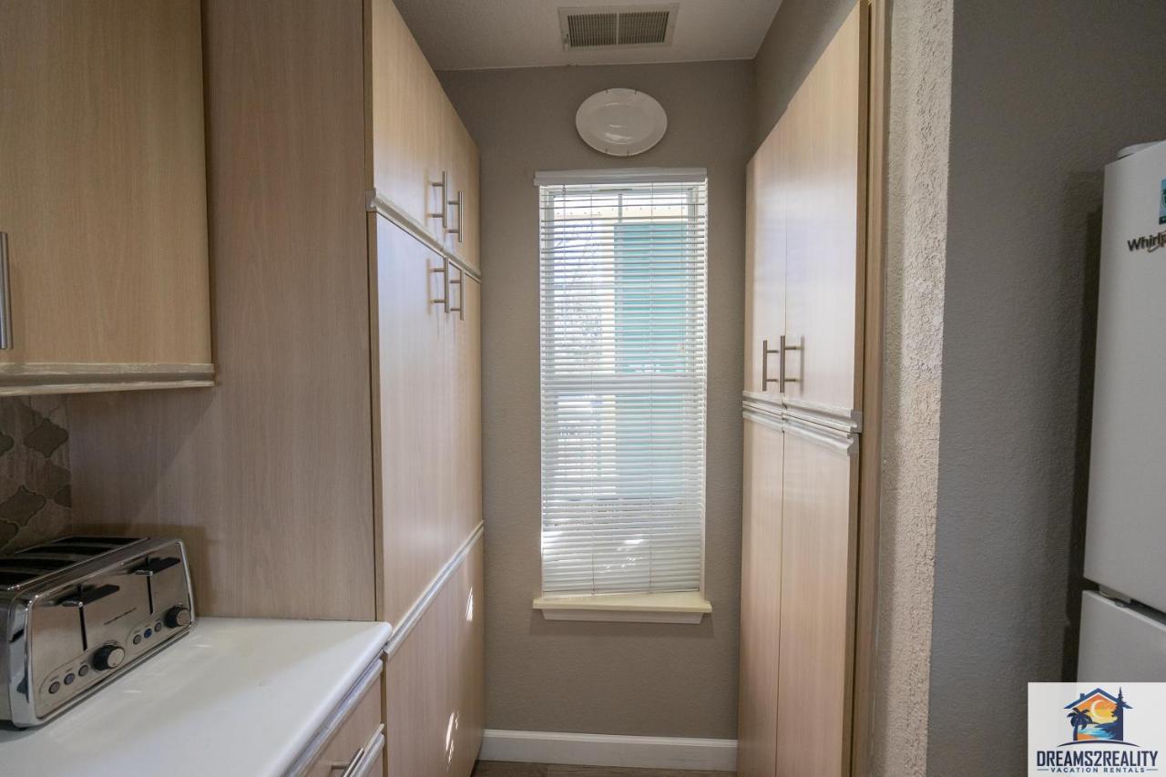 3br Updated Walk-in - Near The Strip - Free Tickets Included - Ch4-4