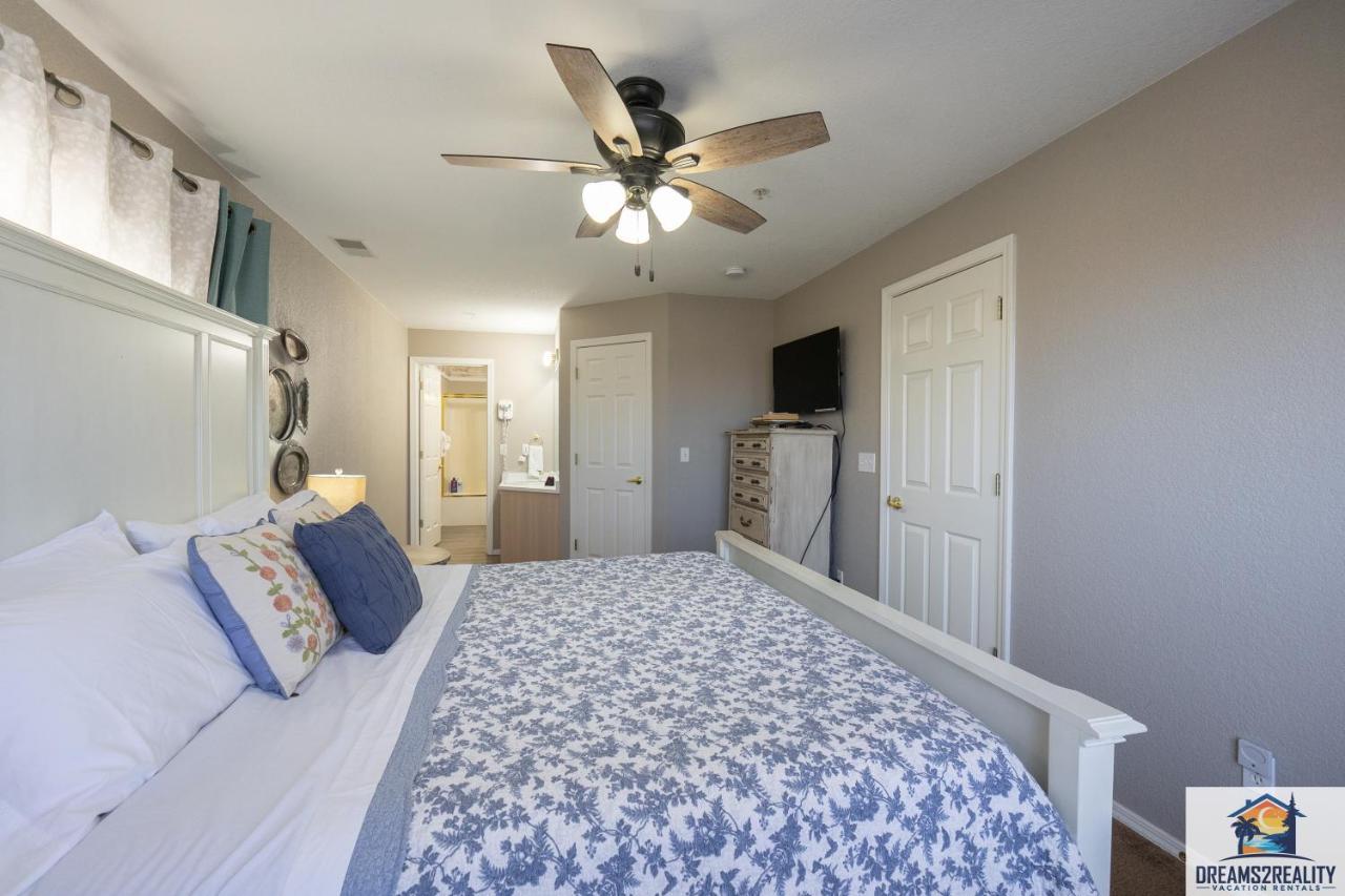 Holiday home 3br Updated Walk-in - Near The Strip - Free Tickets Included - Ch4-4