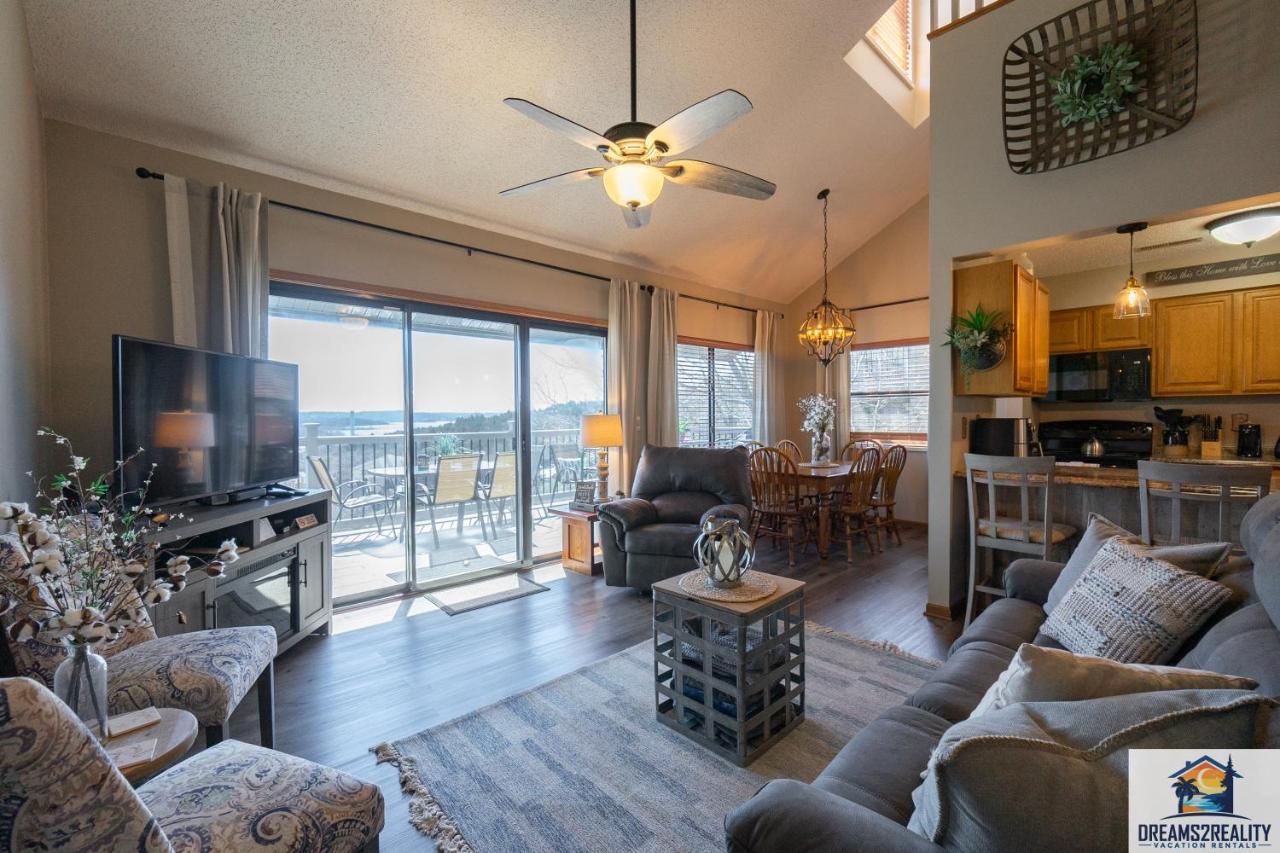 Lake View! Walk-in 3 Bedroom - Outdoor Pool - Free Tickets Included - Trh6-6 * Branson