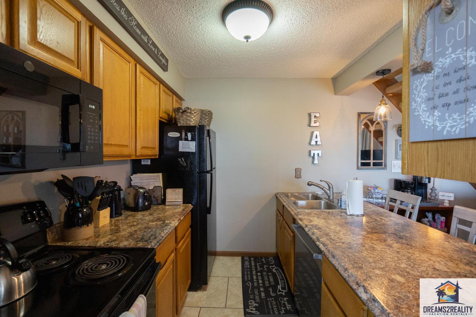 Lake View! Walk-in 3 Bedroom - Outdoor Pool - Free Tickets Included - Trh6-6 * Branson