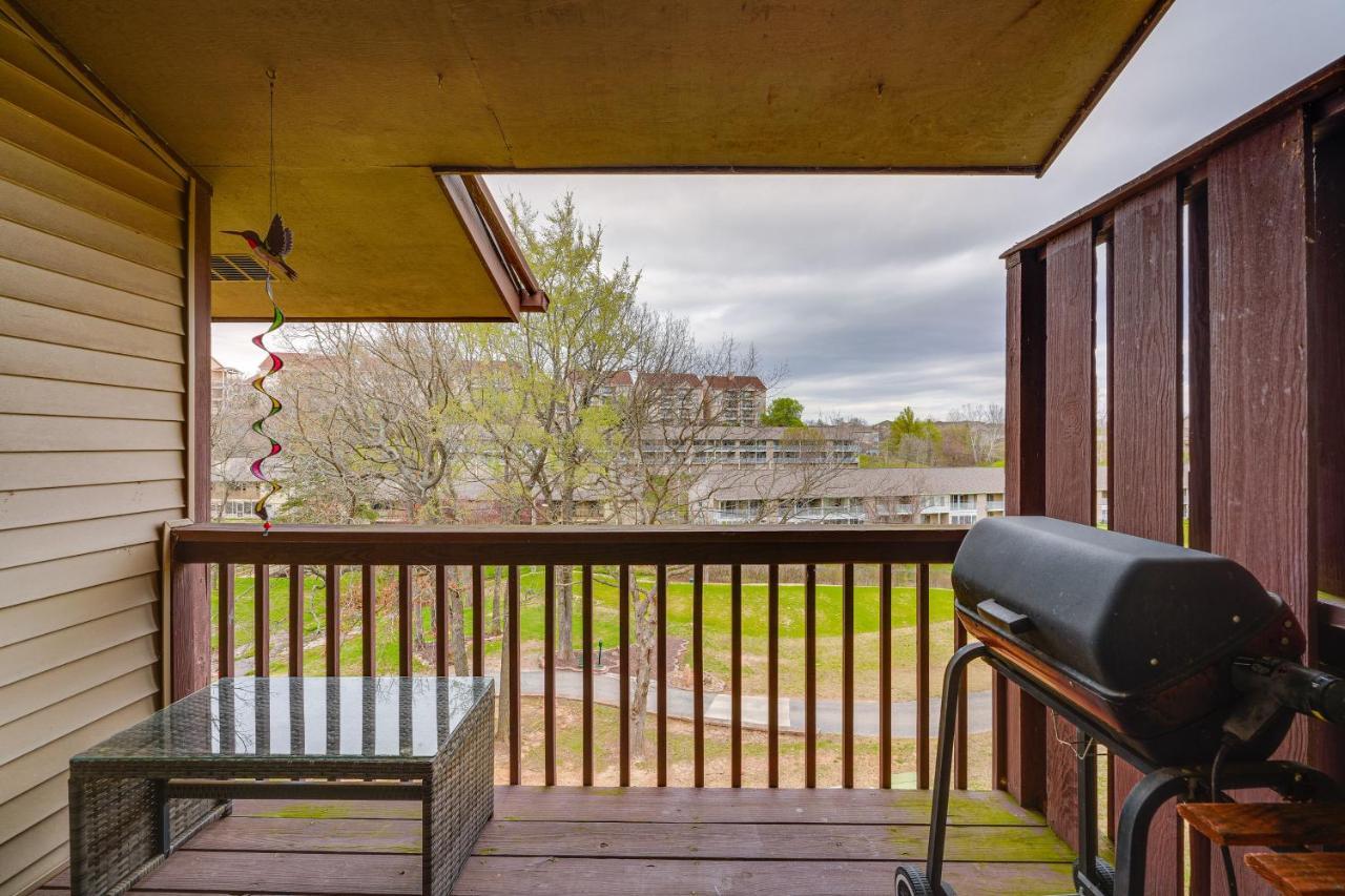 - 4 Miles From Landing! Apartment *
