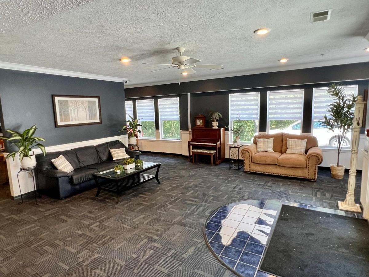 Celebrity Hotel Branson