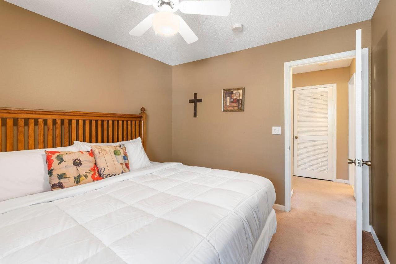 Holiday home Scotch Pine--1309