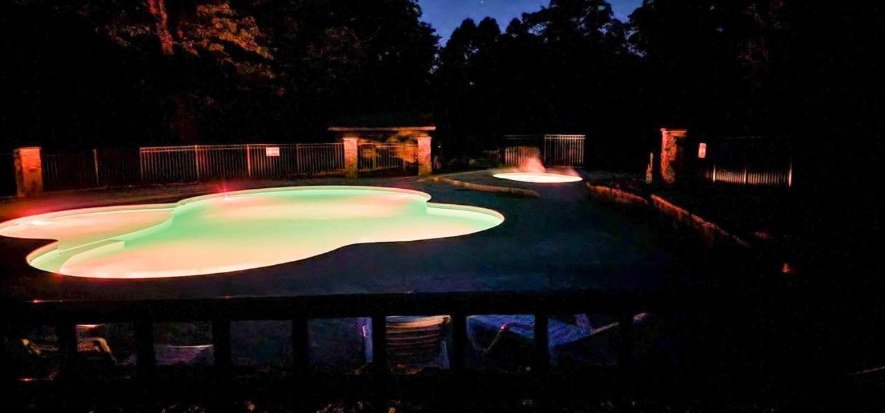 3br Walk-in With Loft - Pool And Hot Tub - Free Attraction Tickets Included - Holiday home *