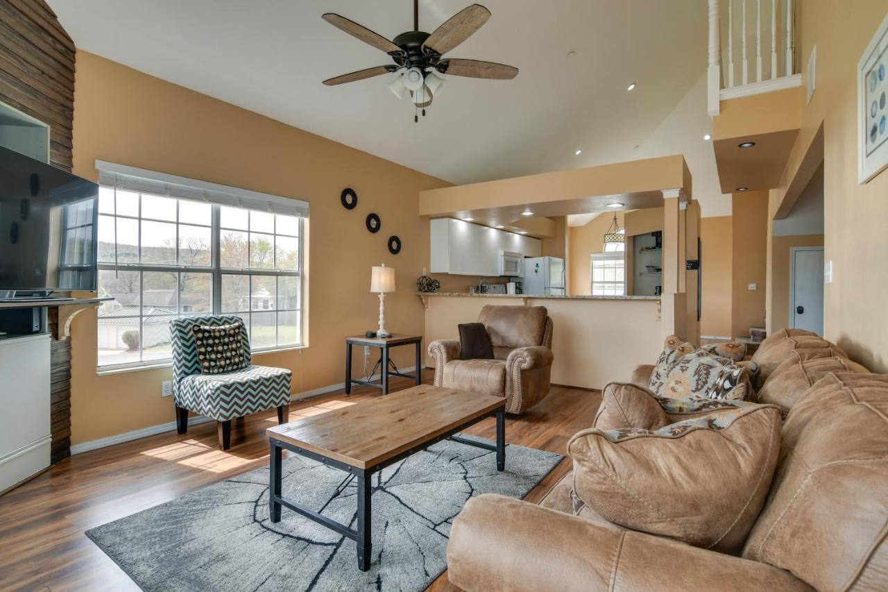 Apartment With Pool 2 Mi To Table Rock *