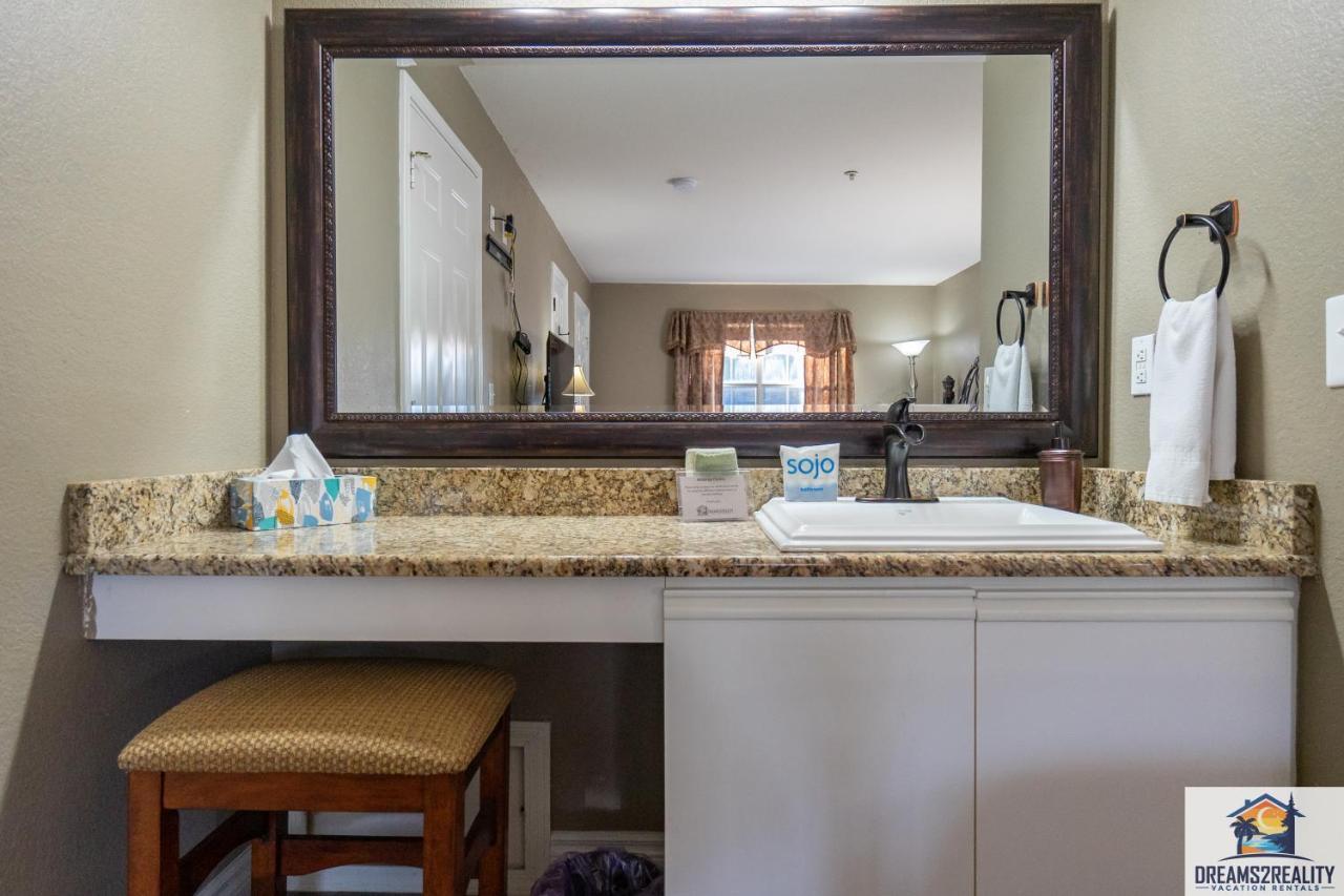 2br Walk-in - Near The 76 Strip - Pool - Free Tickets Included - Clc-6