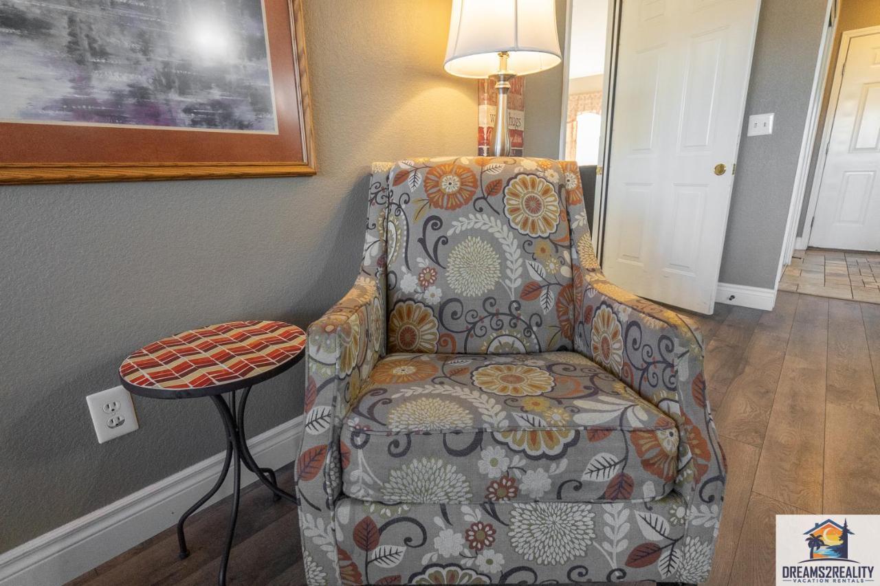 2br Walk-in - Near The 76 Strip - Pool - Free Tickets Included - Clc-6 *