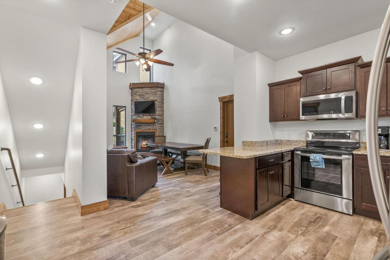 3bd Walk-in Near Silver Dollar - Game - Pool - Free Tickets Included - Rr-93b