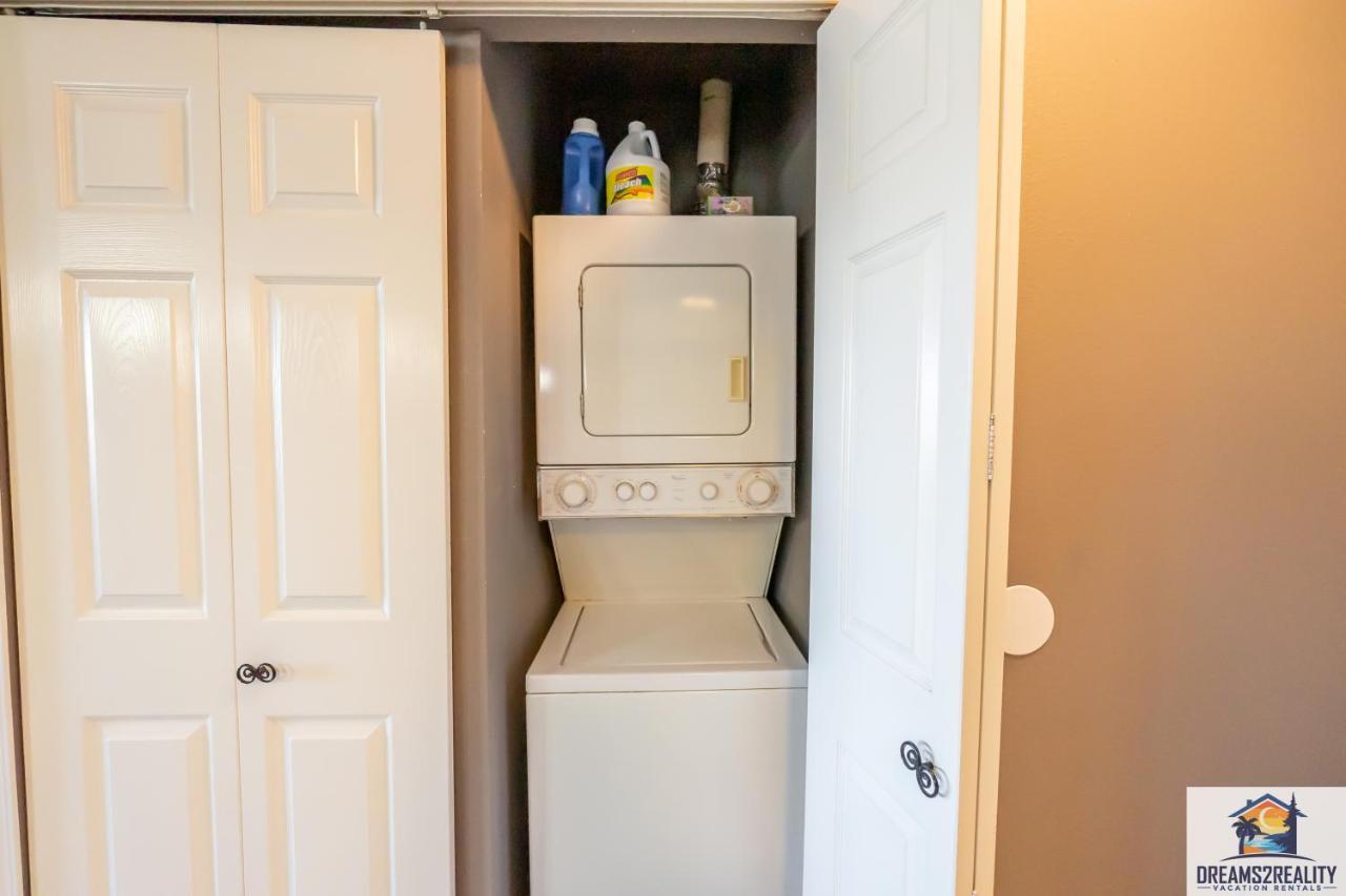 Holiday home 2br Walk-in - Near The 76 Strip - Pool - Free Tickets Included - Cla-8 *