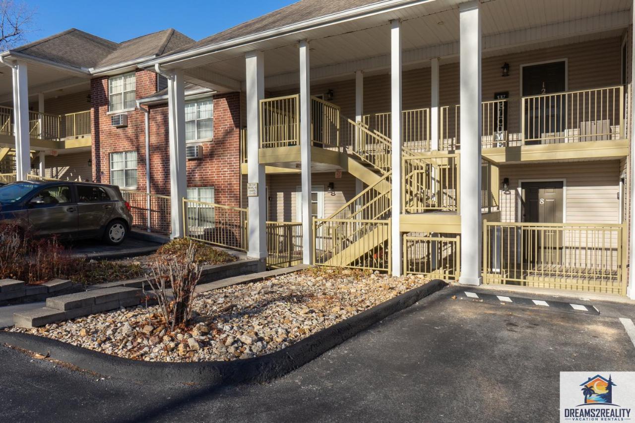 2br Walk-in - Near The 76 Strip - Pool - Free Tickets Included - Cla-8 * Branson