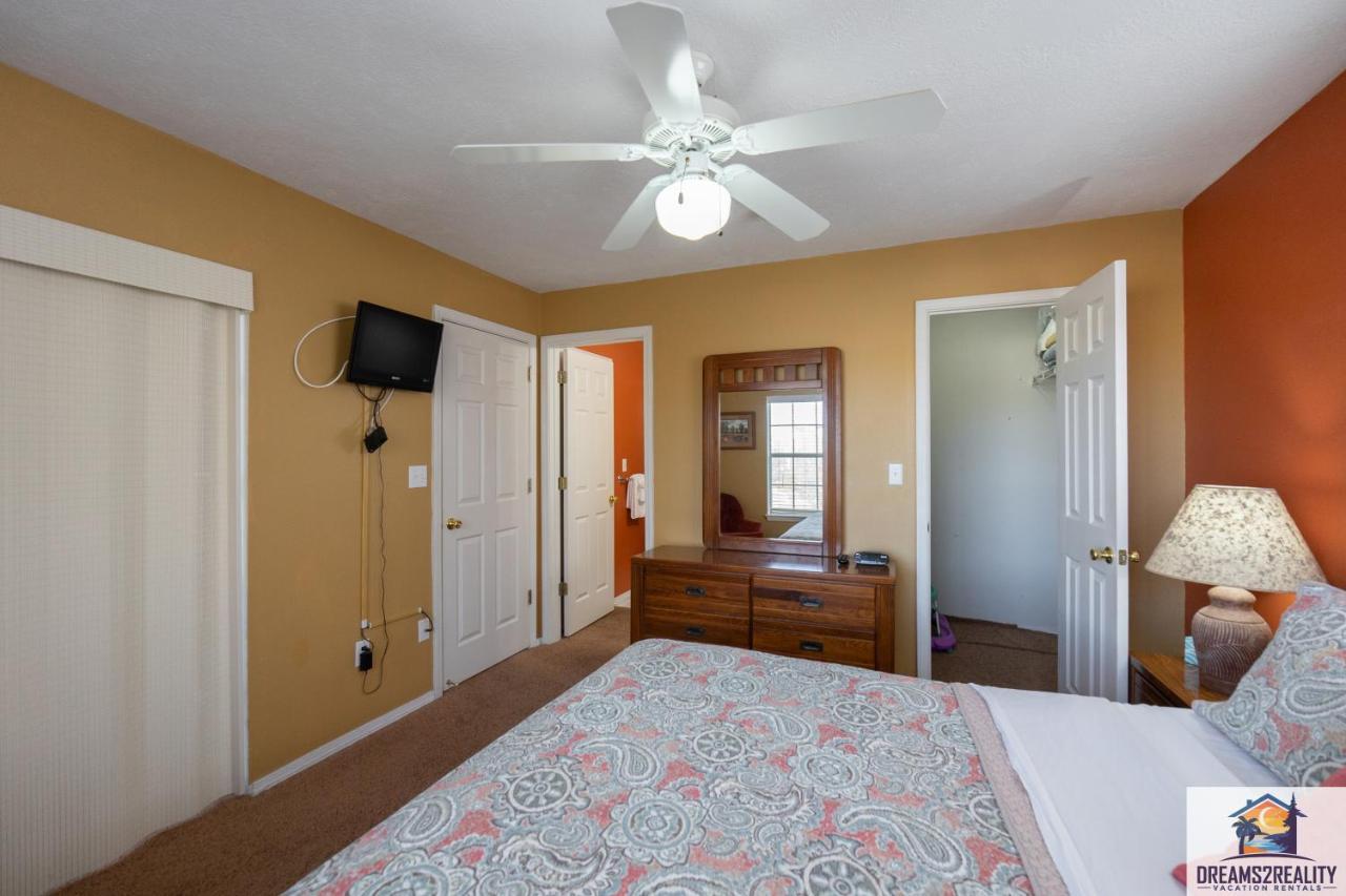 2br - King Beds - Near The 76 Strip - Free Tickets Included - Ch1-1 Holiday home Branson