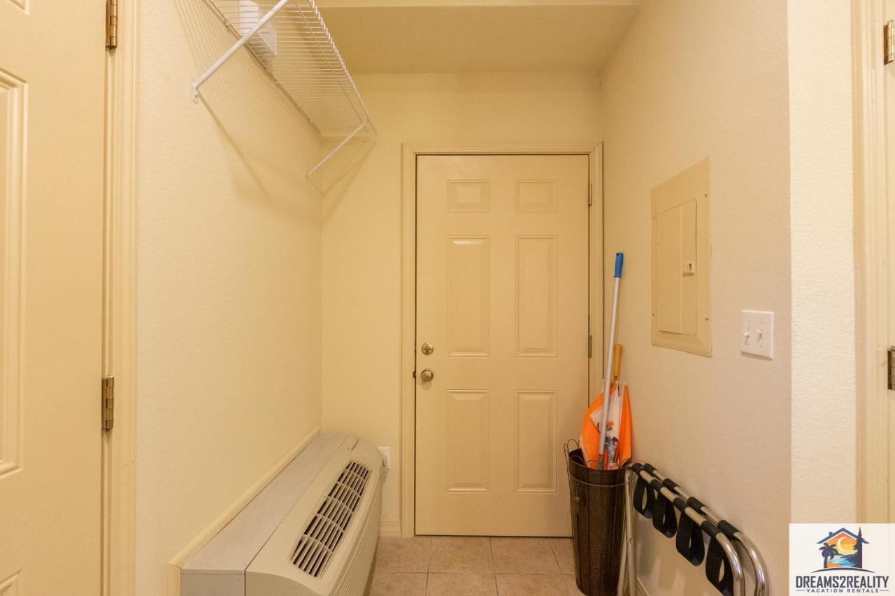 King Close To The Strip - Elevator - Free Tickets Included - Rl91b