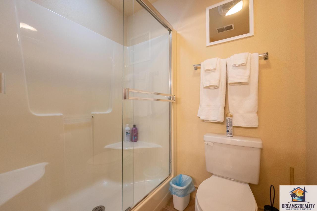 1bd King With 2 Person Jacuzzi Tub - Near The Strip - Free Tickets Included - T1-9 *
