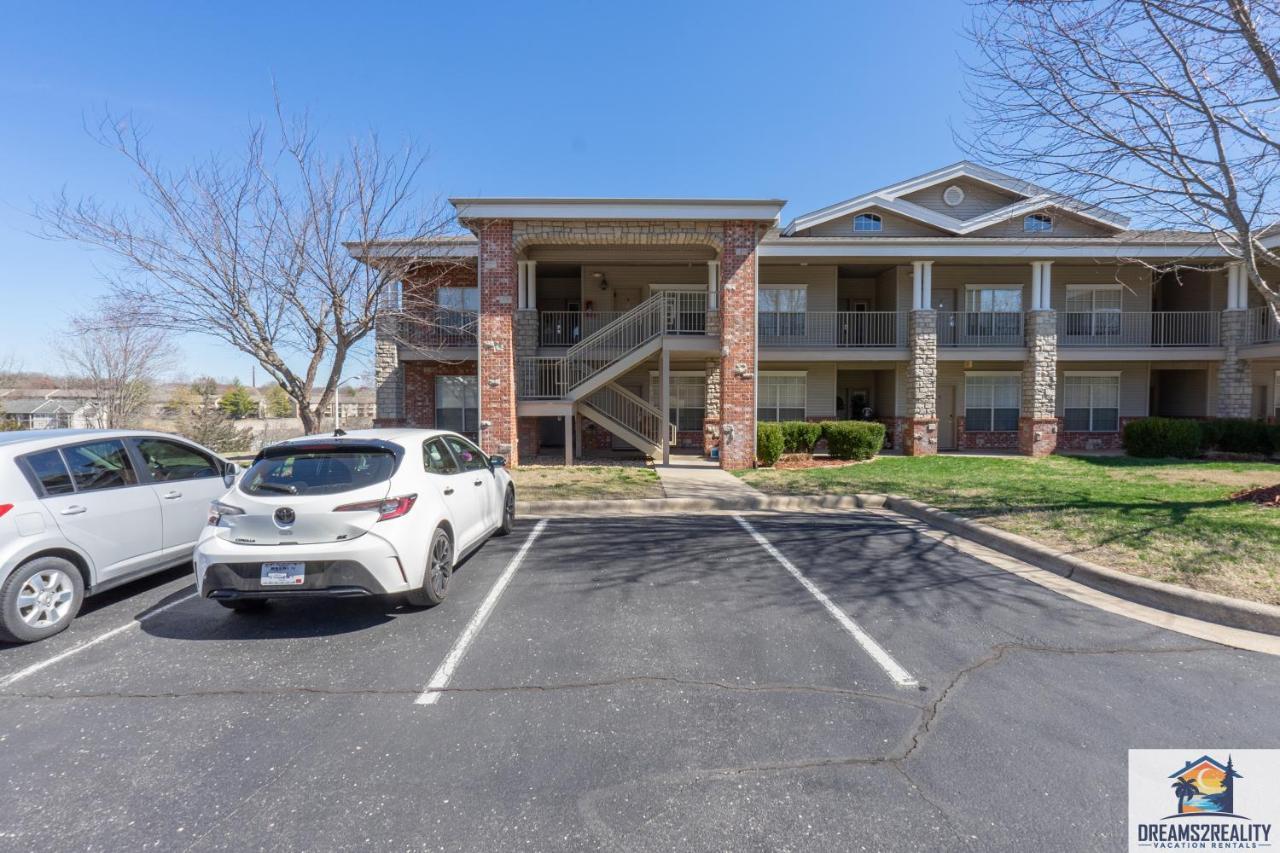 1bd King With 2 Person Jacuzzi Tub - Near The Strip - Free Tickets Included - T1-9 *