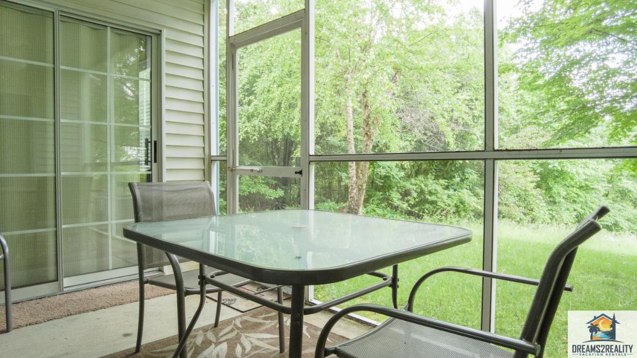 2br - King Beds - Near The 76 Strip - Free Tickets Included - Ch1-1 Holiday home Branson