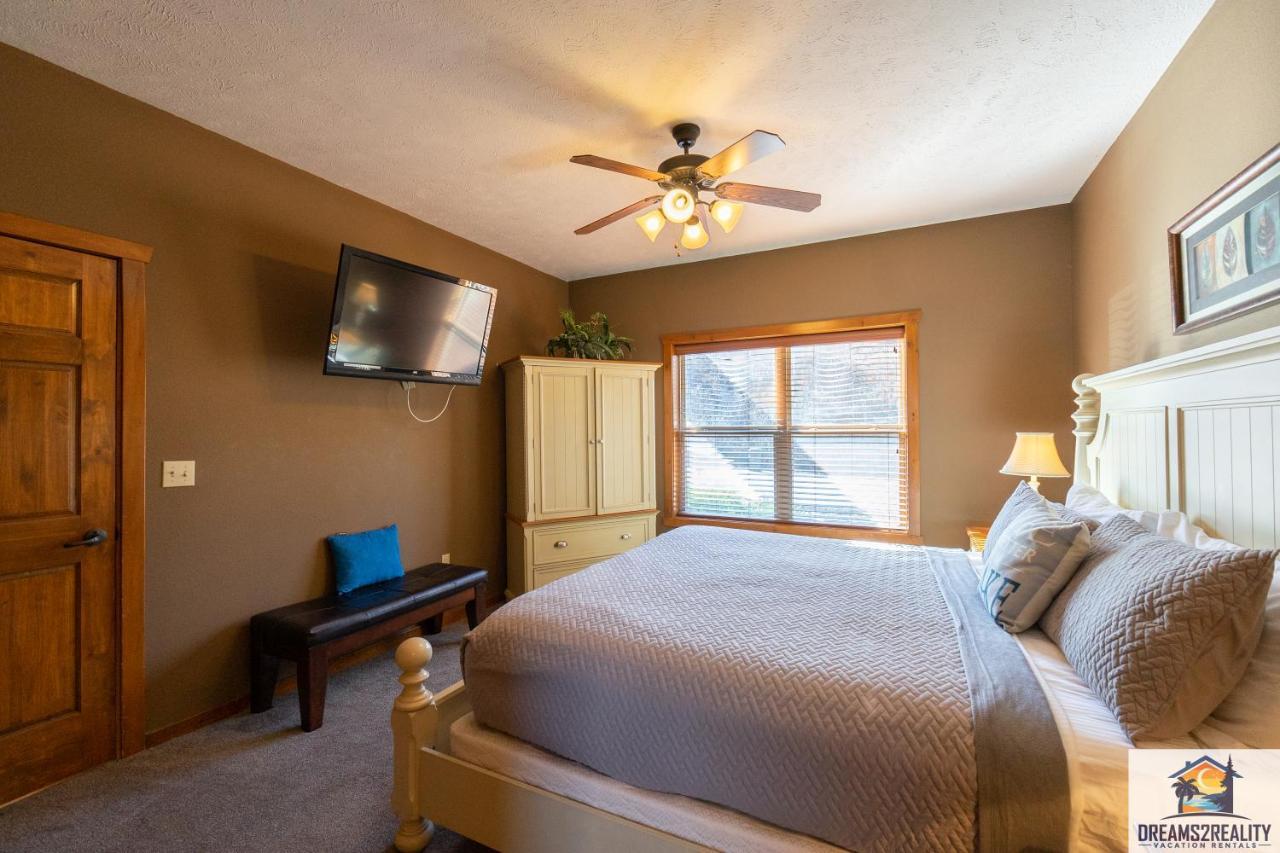 Holiday home Forest Heights - 6br - Pool Table - Near Silver Dollar - Free Tickets Included