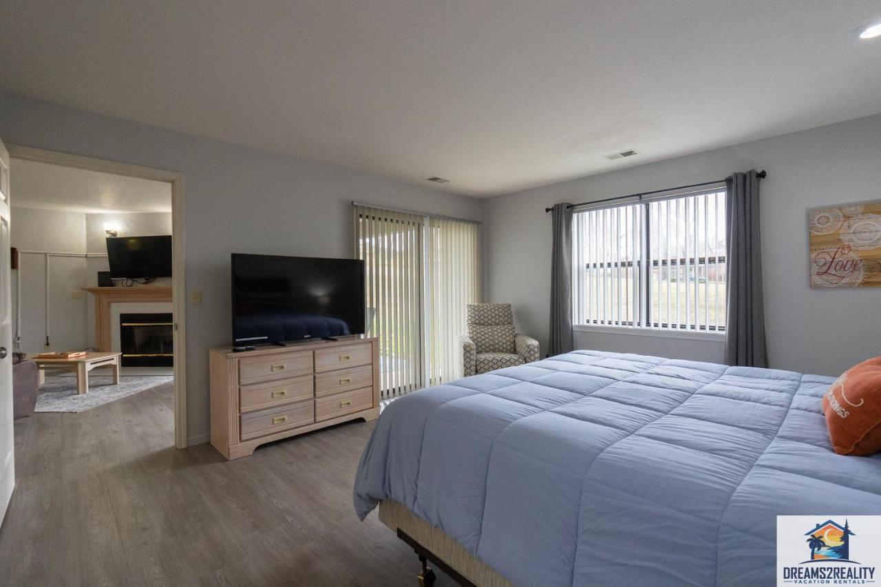 2br Walk-in At Pointe Royale - 2 Pools - Free Attraction Tickets Included -pr63-3 Holiday home Branson