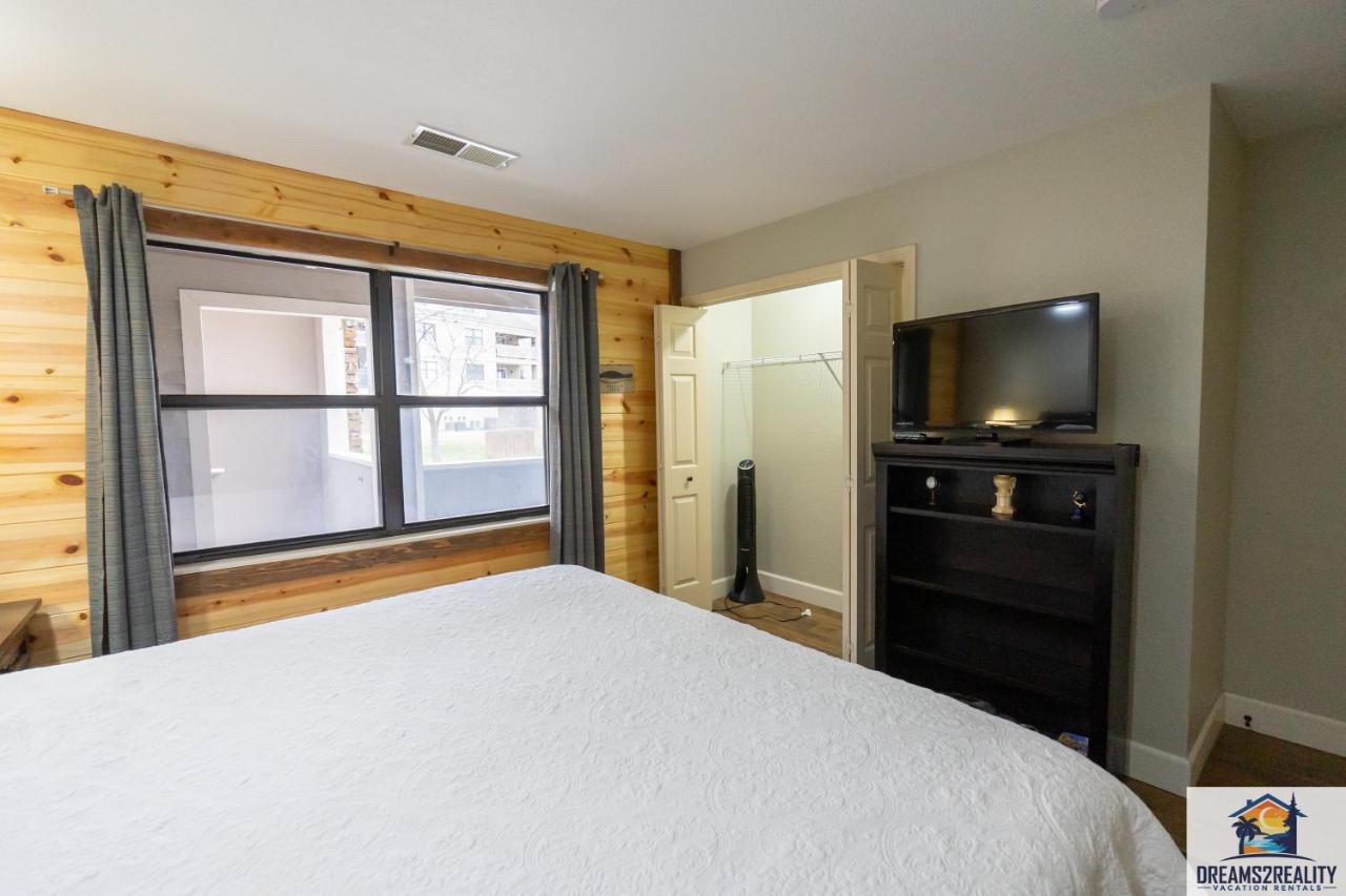 3br With View - Trout Fishing - Playground - 2 Pools - Free Tickets Included - Pr69-9 Branson