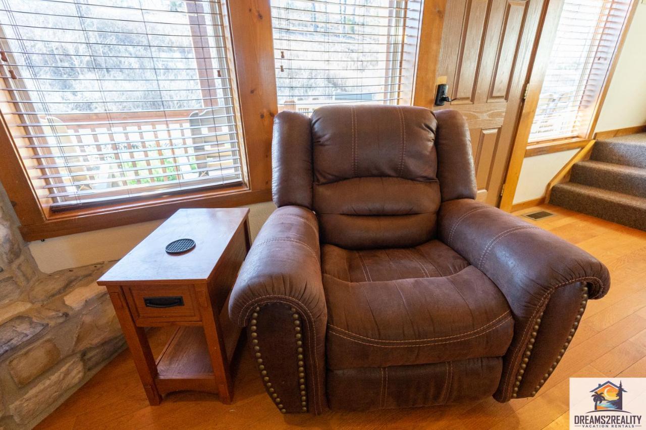 Holiday home Forest Heights - 6br - Pool Table - Near Silver Dollar - Free Tickets Included *