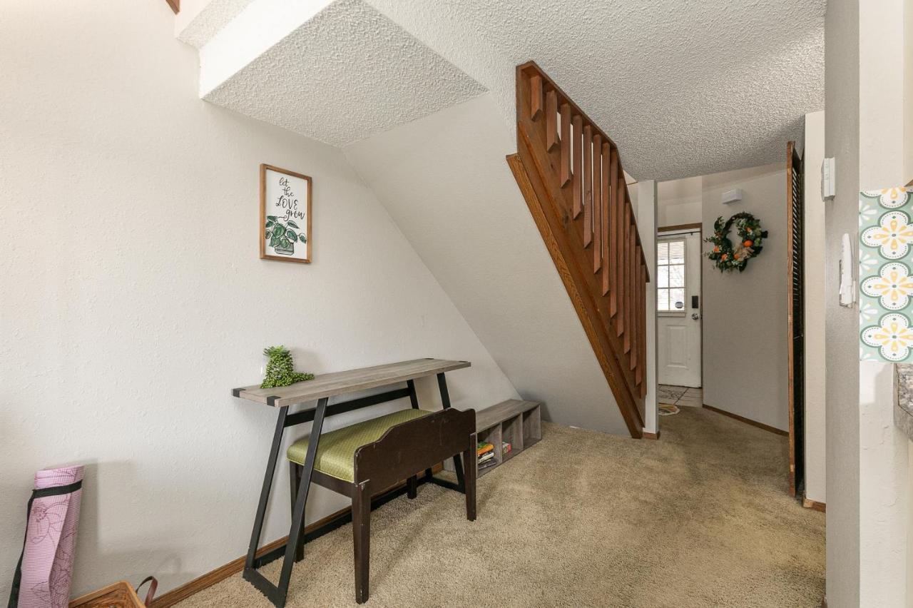 Meadow Getaway 2 Bedroom Near The 76 Strip - Free Tickets Included Holiday home *