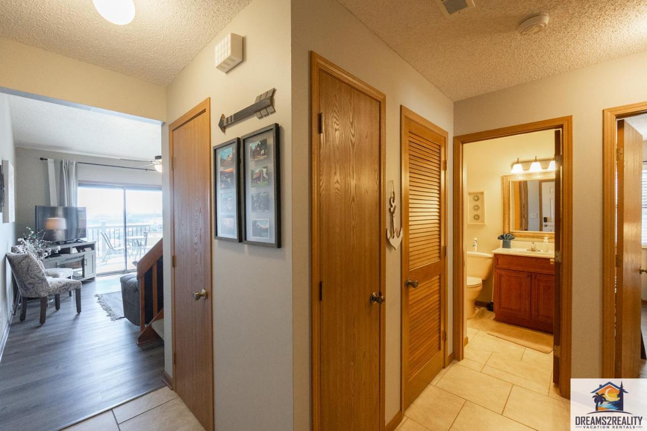 Lake View! Walk-in 3 Bedroom - Outdoor Pool - Free Tickets Included - Trh6-6 * Branson