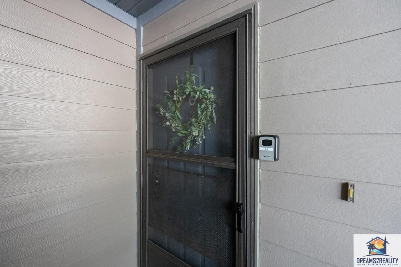 Lake View! Walk-in 3 Bedroom - Outdoor Pool - Free Tickets Included - Trh6-6 Holiday home