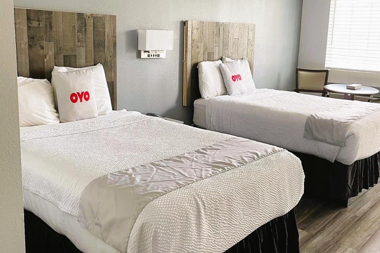 Evergreen Hotel Branson