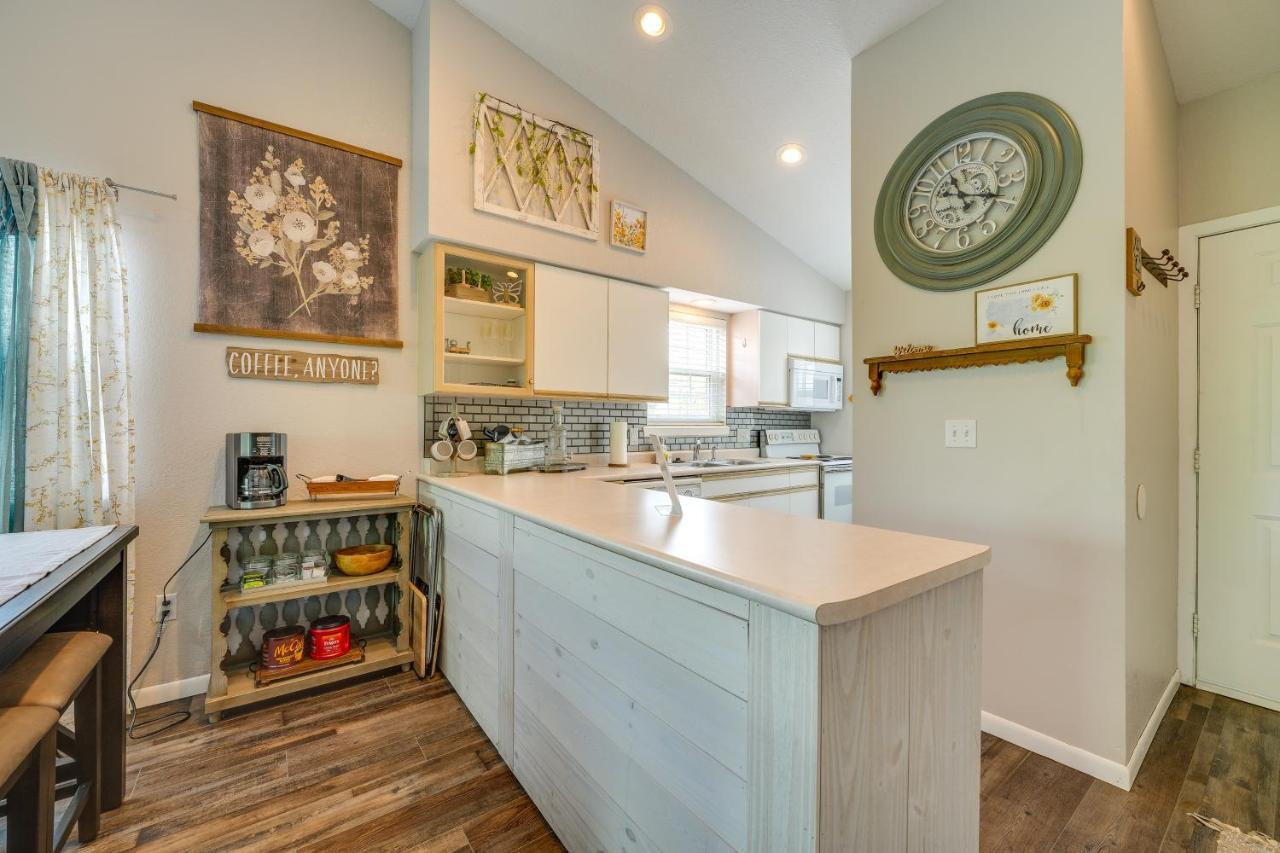 Apartment With Community Pool! Branson
