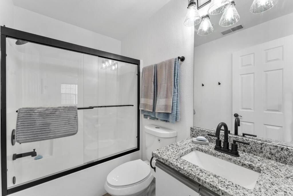 3-bedroom Renovated At The Champions Apartment