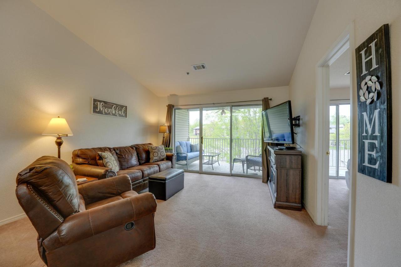 With Family Amenities, 3 Mi To Strip! Apartment