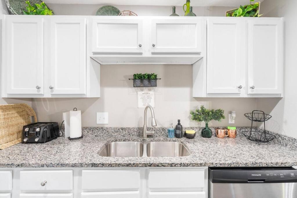 Spruce Valley Apartment