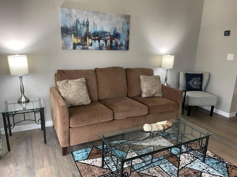 Holiday home Newly Remodeled Lover's Luxury With Upgrades