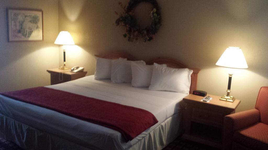 Victorian Hotel 2*