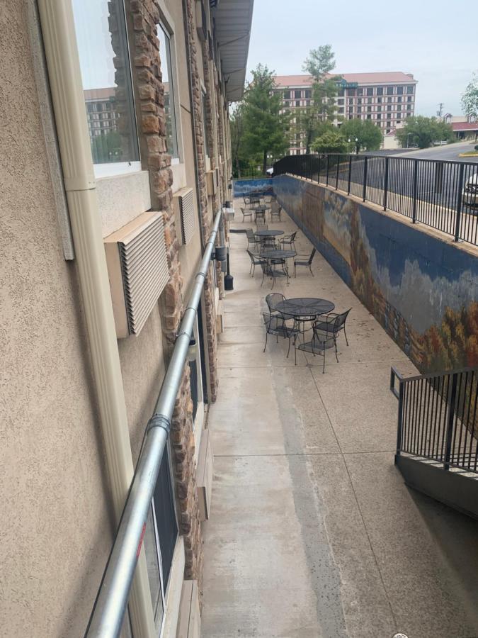 The Boardwalk * Branson