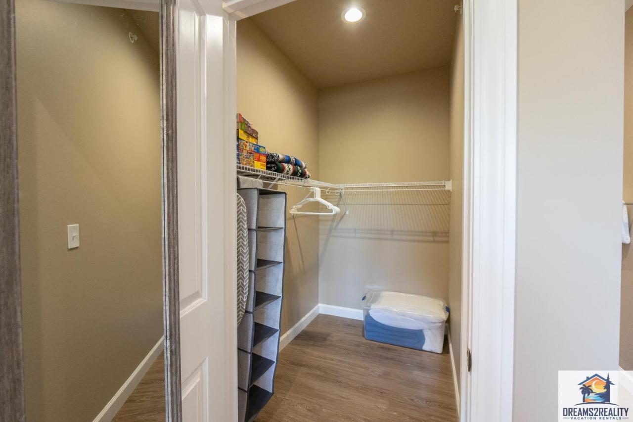 New Build - Walk-in 3br With Arcade Game - Free Attraction Tickets Included -- Fhg-207 Apartment